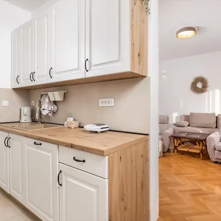 Apartment Apartman Adriatic *