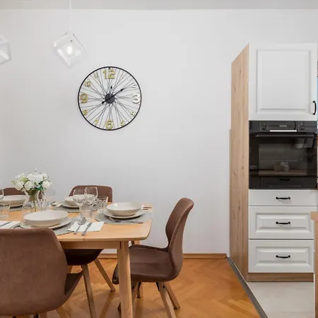 Apartman Adriatic Apartment *